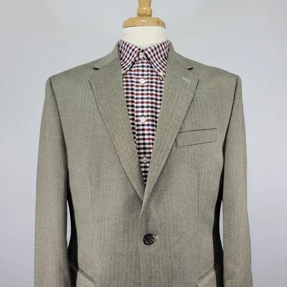 Chaps Men's Sport Coat Blazer Two Button Light Brown Herringbone‎ Poly Blend 42R